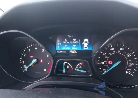 2017 Ford Focus S z USA, uszkodzony, nr VIN 1FADP3E29HL277528